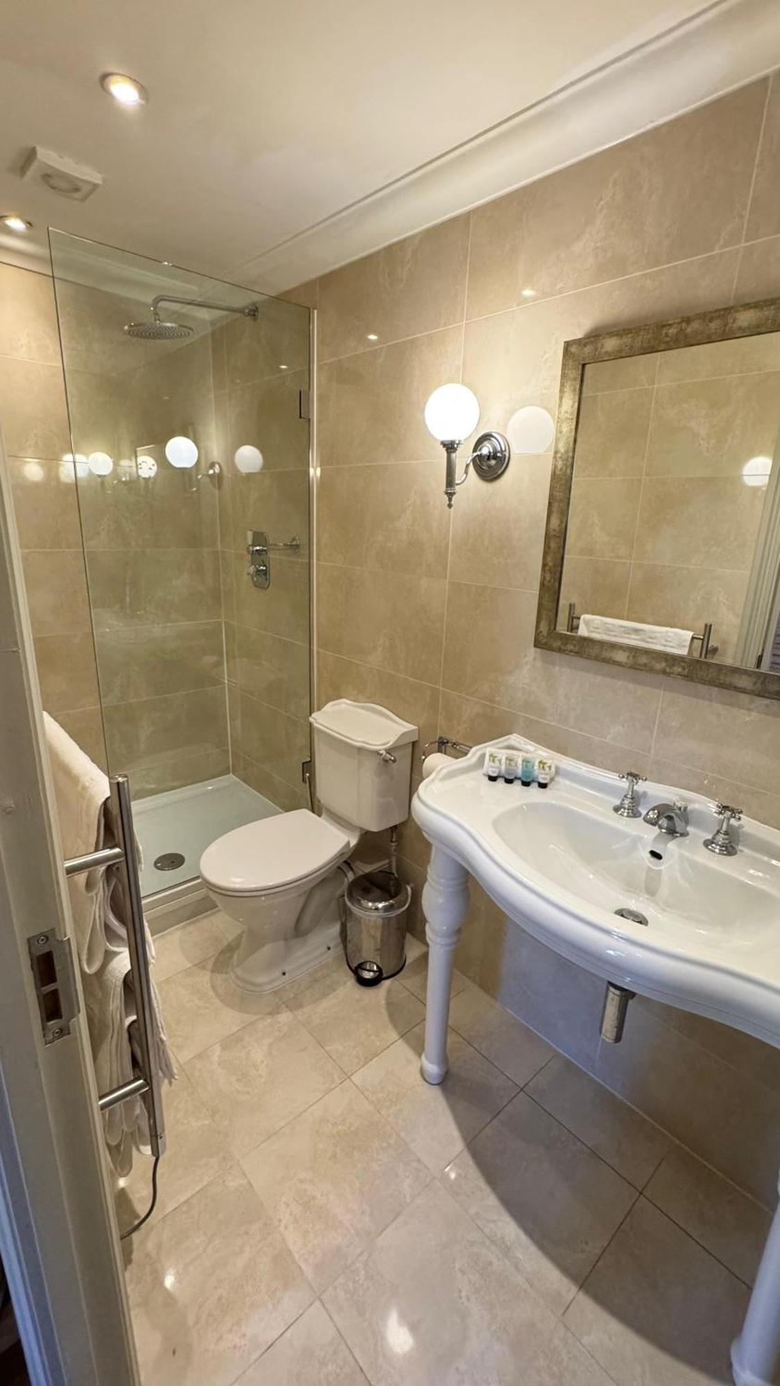 No64 The Boutique Hotel ويست مالينج المظهر الخارجي الصورة